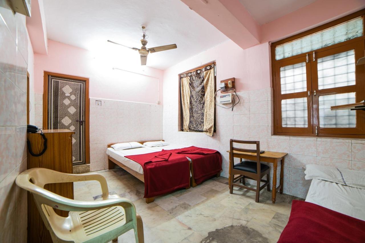 Hotel O Sree Radha Lodge Near Snow World Secundurabad Eksteriør bilde