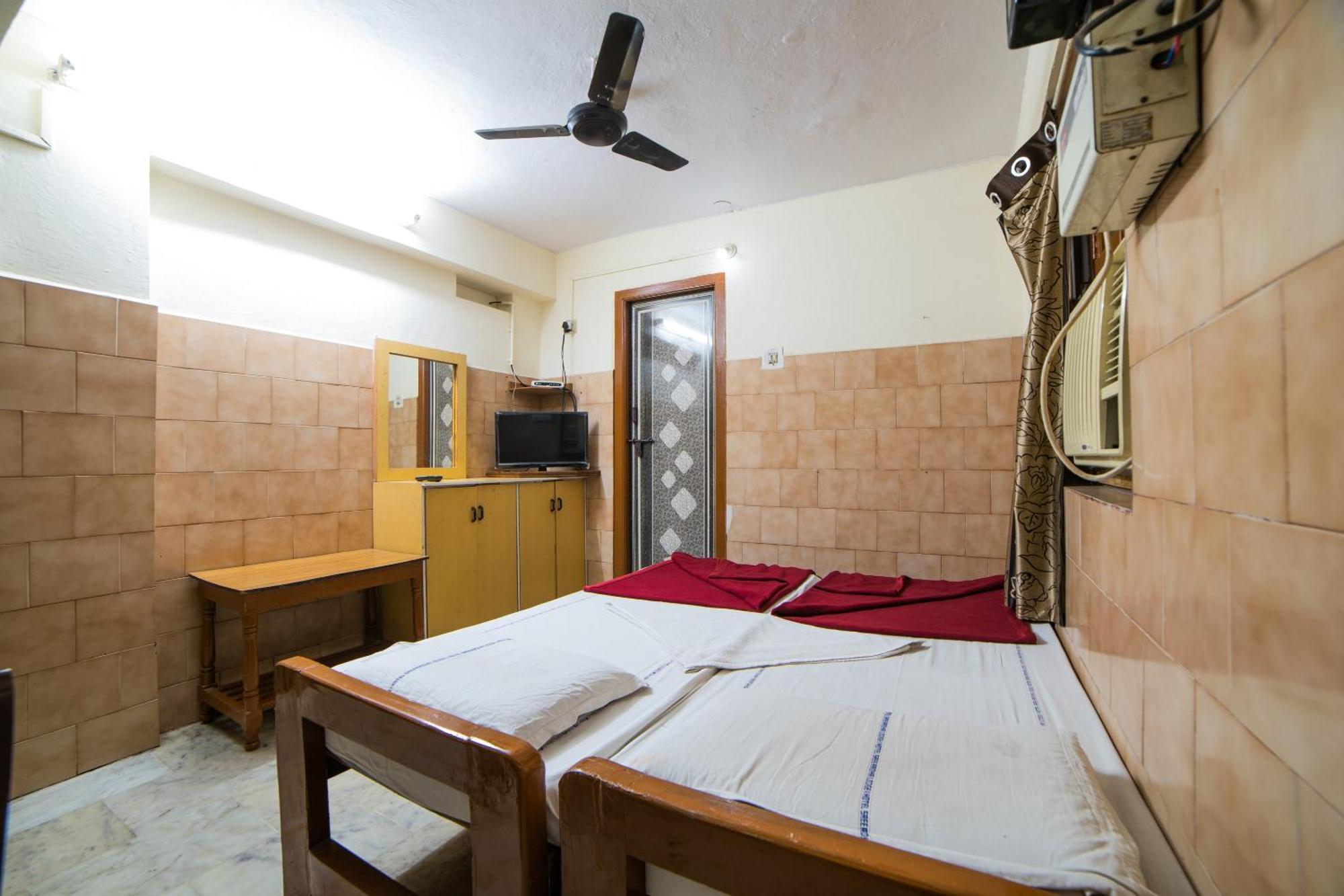 Hotel O Sree Radha Lodge Near Snow World Secundurabad Eksteriør bilde