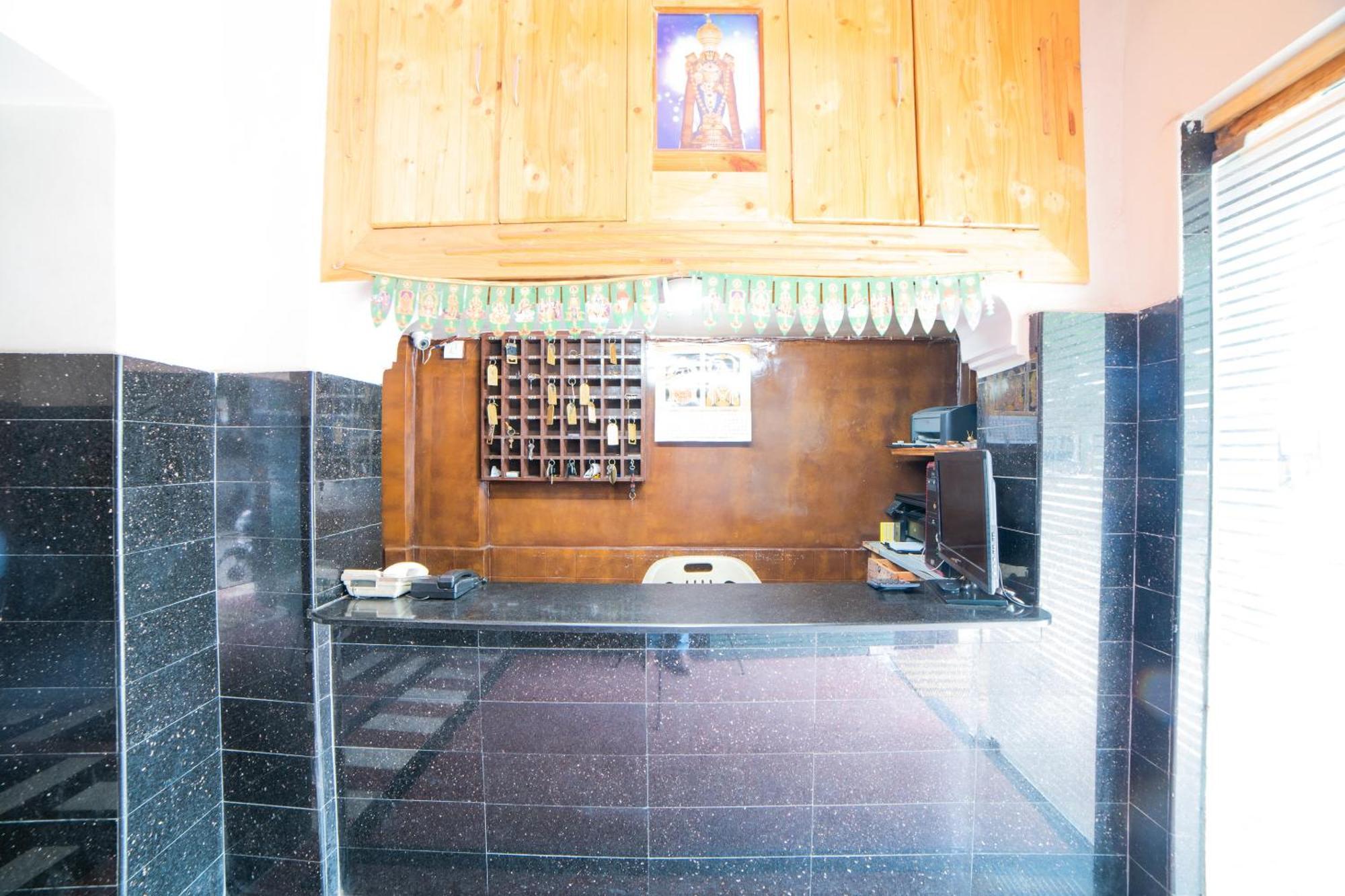 Hotel O Sree Radha Lodge Near Snow World Secundurabad Eksteriør bilde