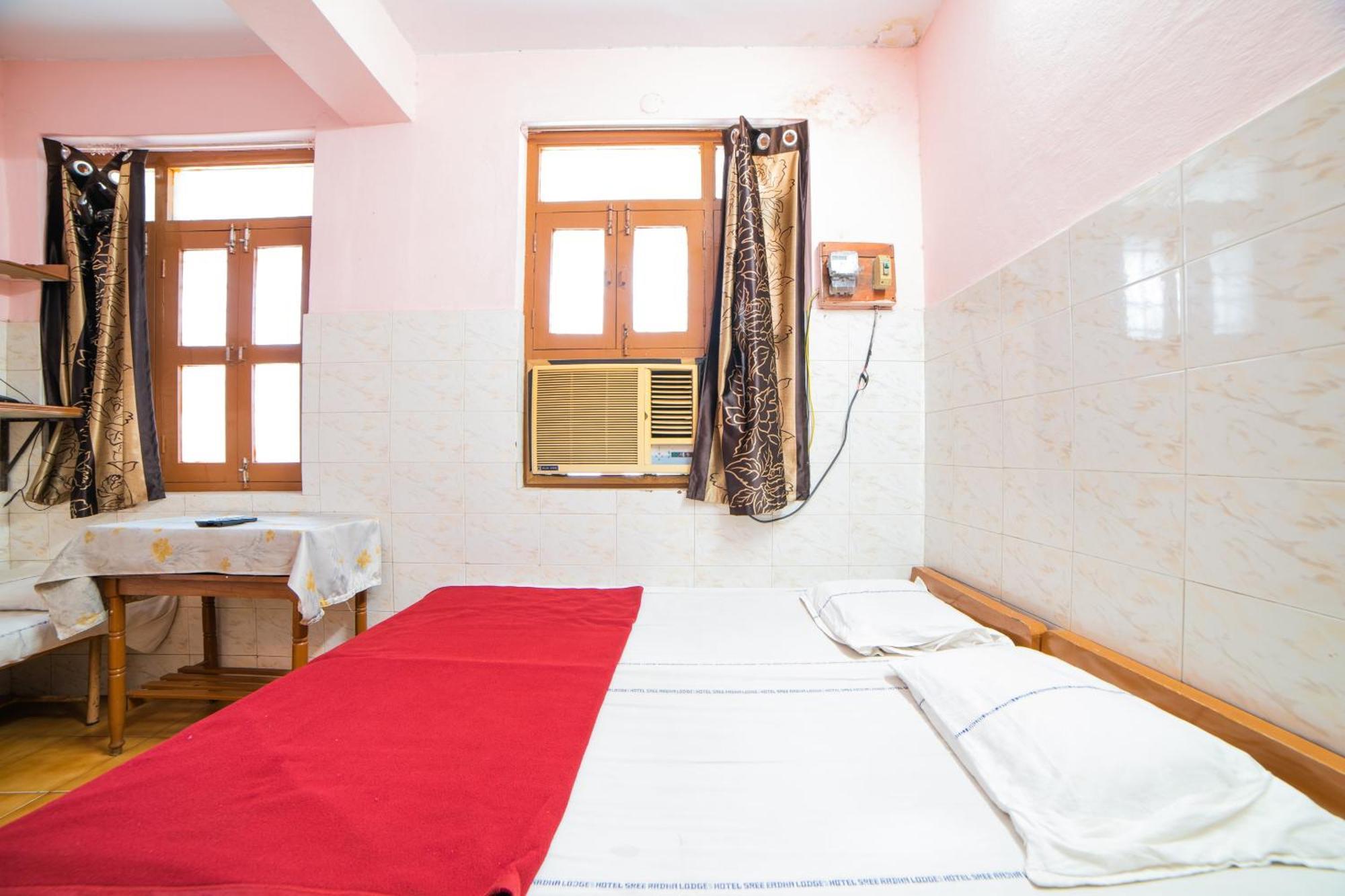 Hotel O Sree Radha Lodge Near Snow World Secundurabad Eksteriør bilde